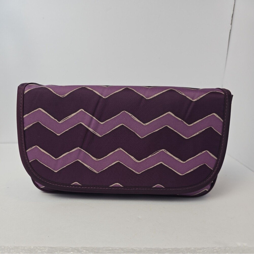 31 Thirty One purple chevron zip pouch make cosmetic case 9 1/2" x 5 1/2"